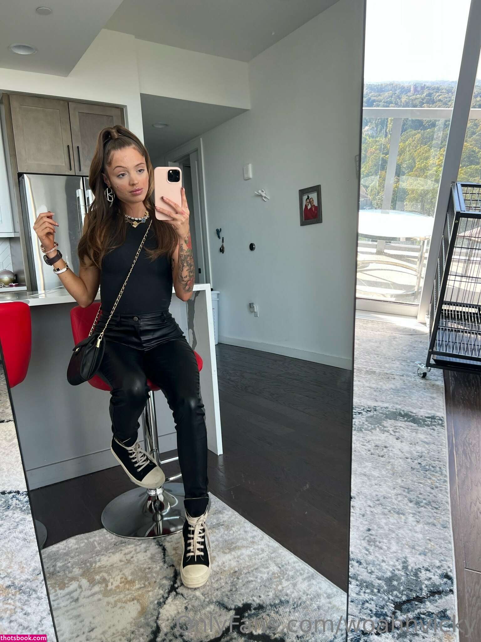 Woah Vicky Nude OnlyFans Photos #4 859979