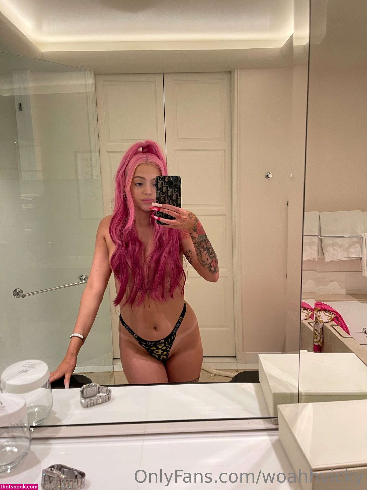 Woah Vicky Nude OnlyFans Photos #4 859986