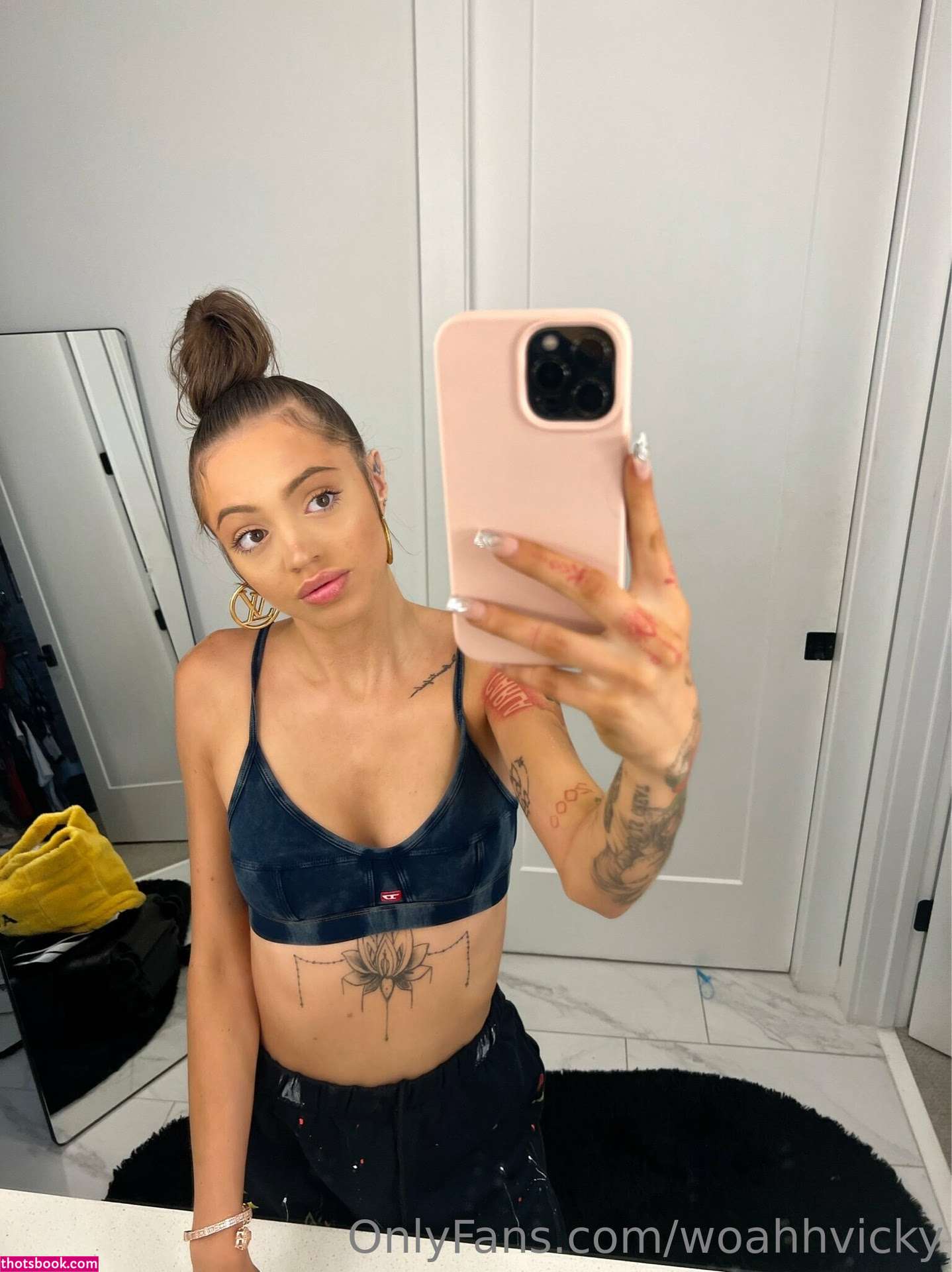 Woah Vicky Nude OnlyFans Photos #6 860015