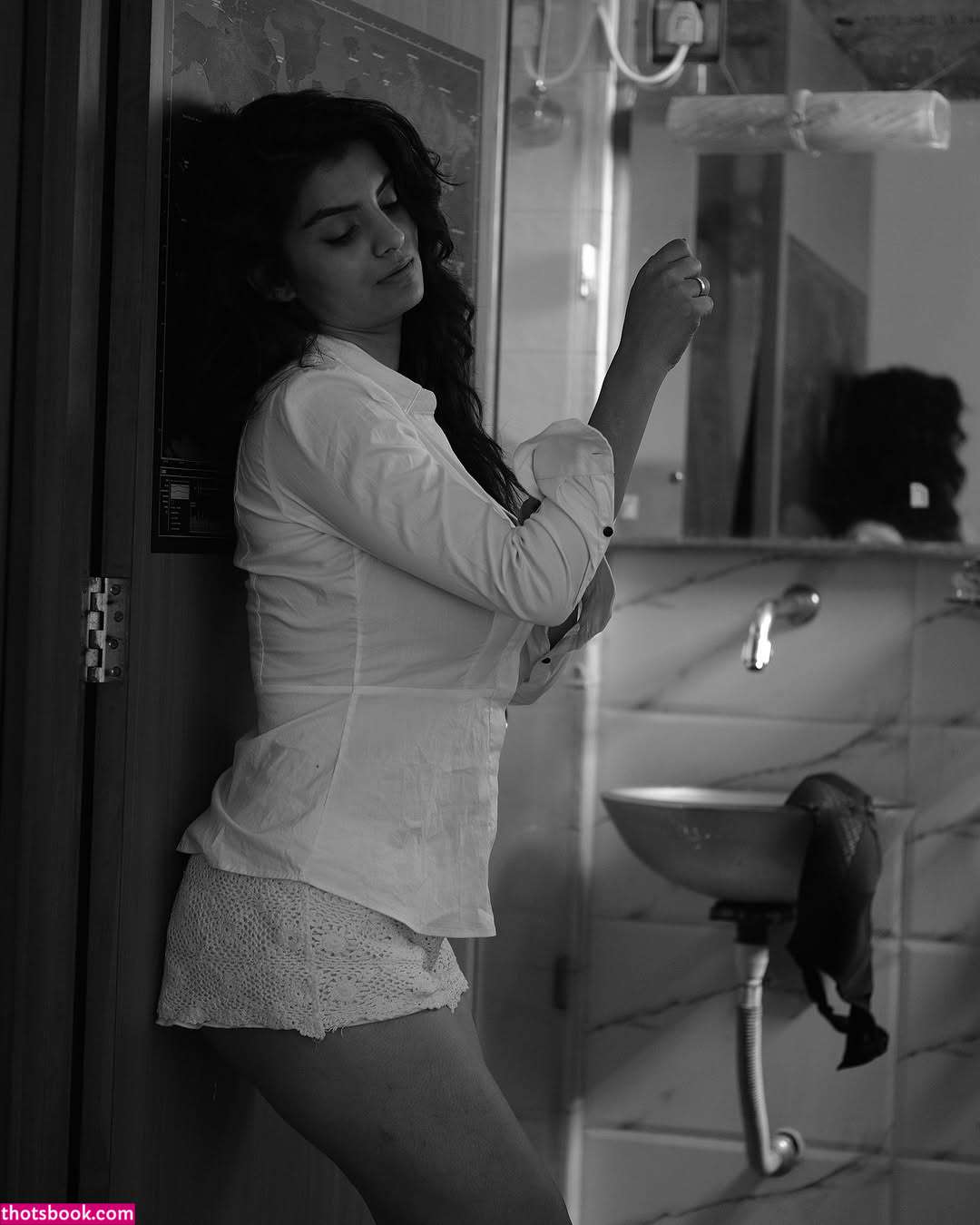 Anveshi Jain Nude Leaks OnlyFans Photos #4 1661085