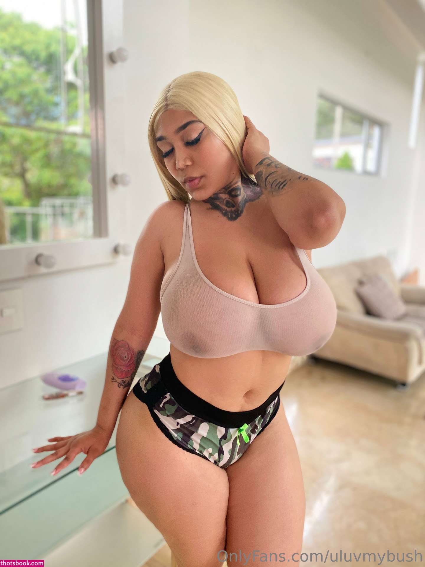 Amorazz Amora Luv Nude Leaks OnlyFans Photos #4 1641241