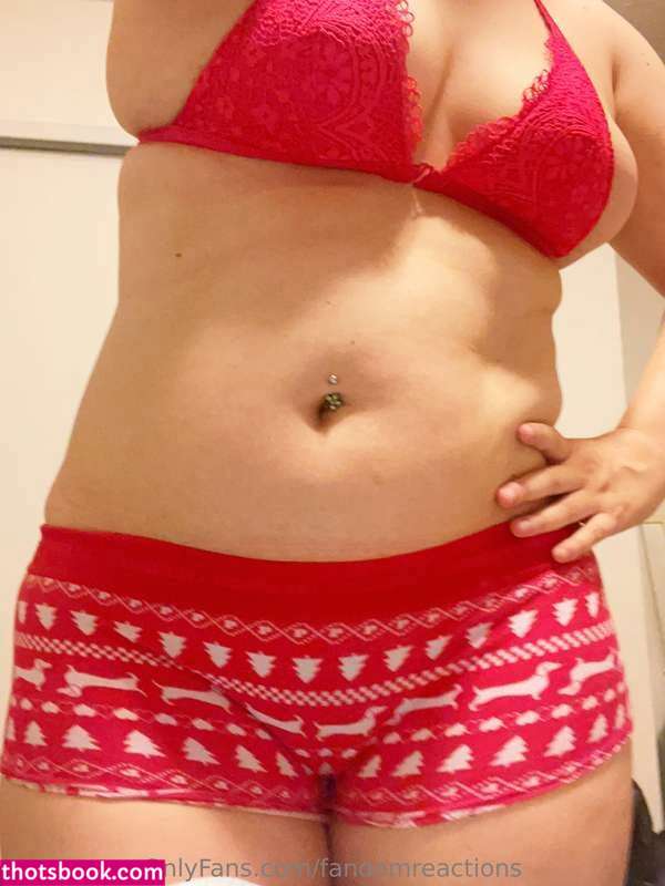 FandomReactions Nude Leaks OnlyFans Photos #1 1647032