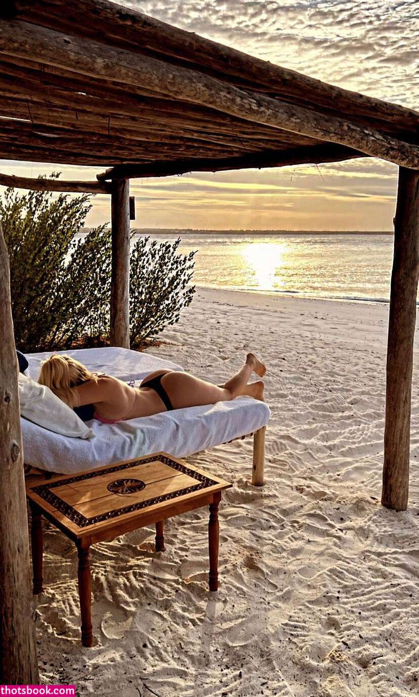 Wanda Nara Nude Leaks OnlyFans Photos #9 1637062