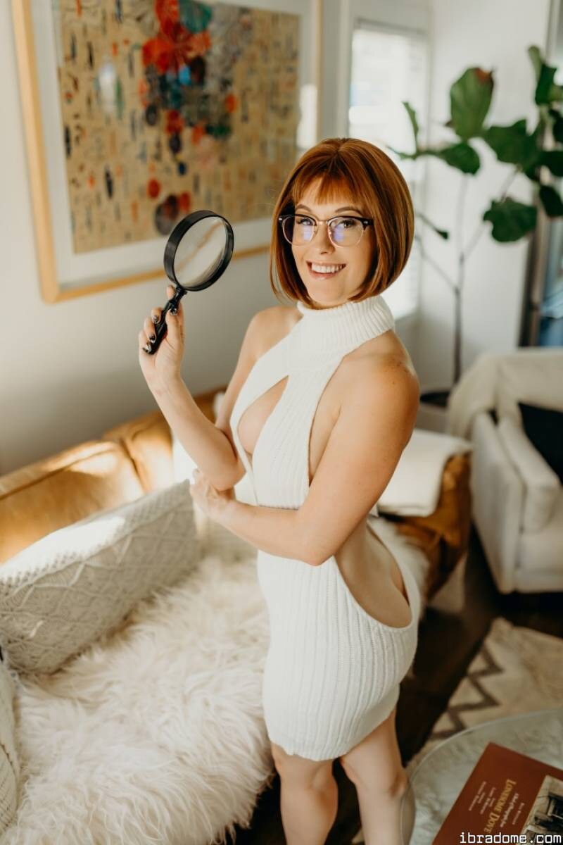 Meg Turney Velma Dinkley 25403
