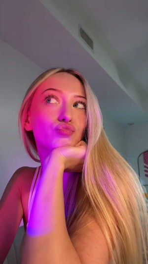 Sophia Diamond Nude OnlyFans Photos #19