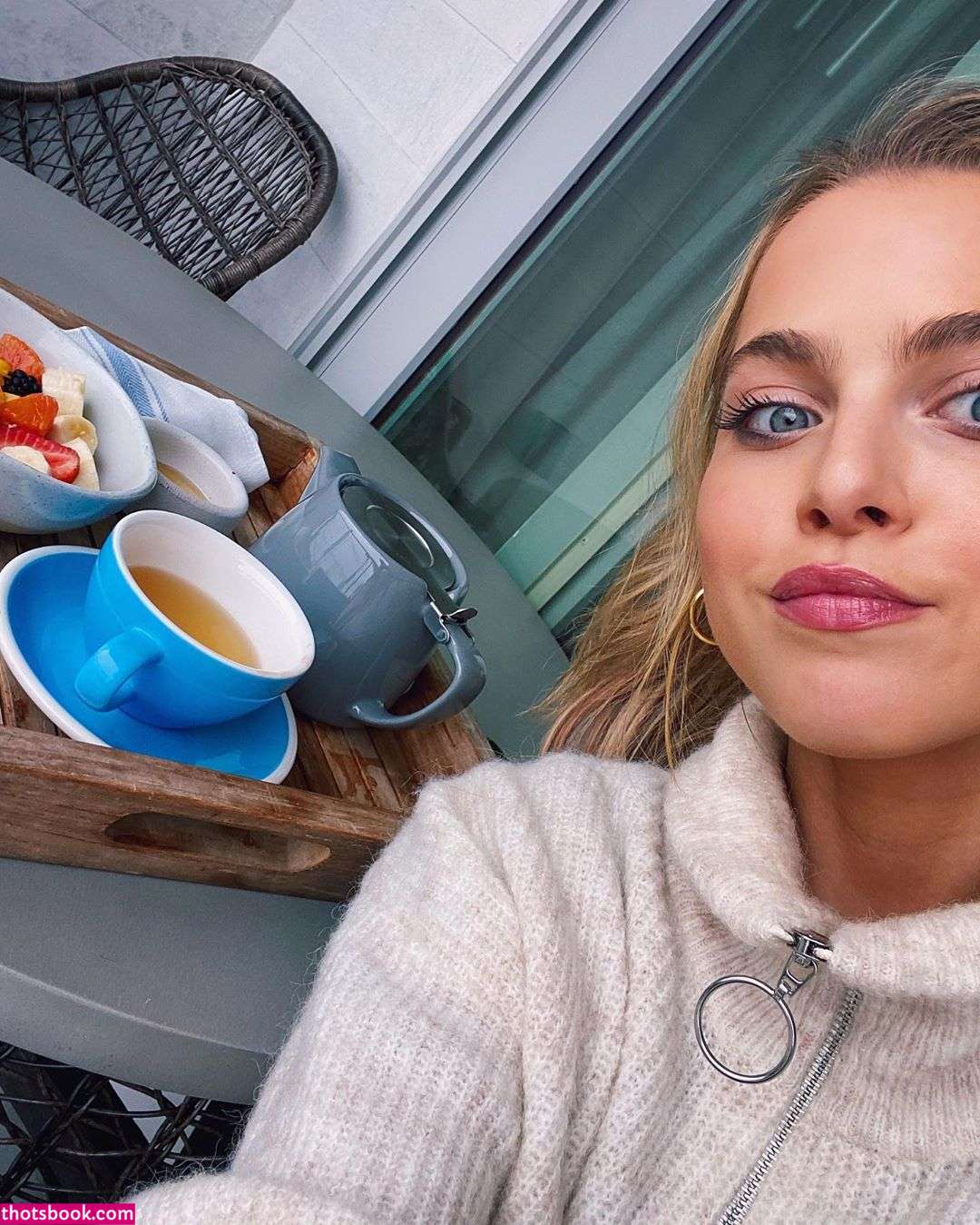 Anne Winters Nude Photos #11 615688