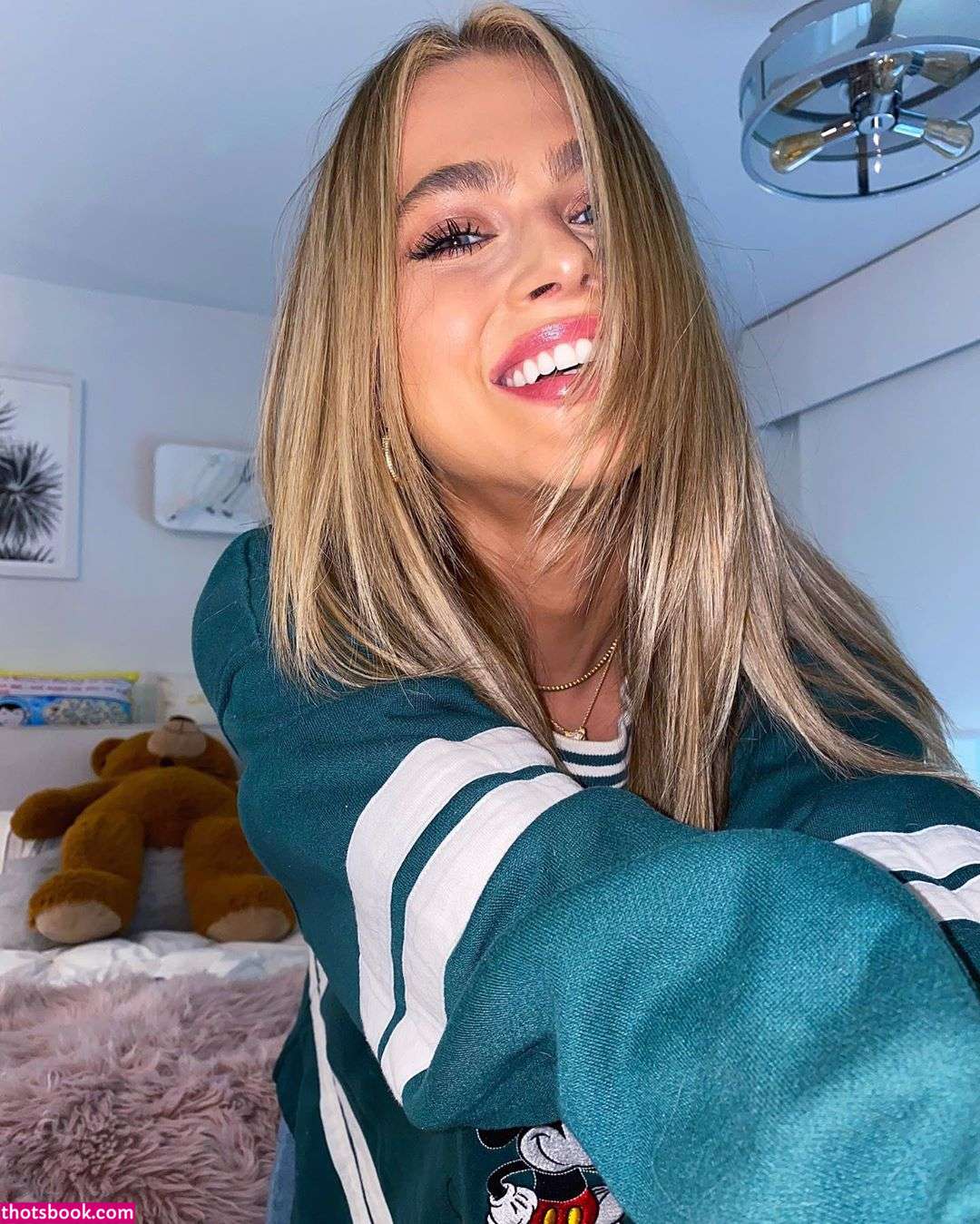 Anne Winters Nude Photos #12 615733