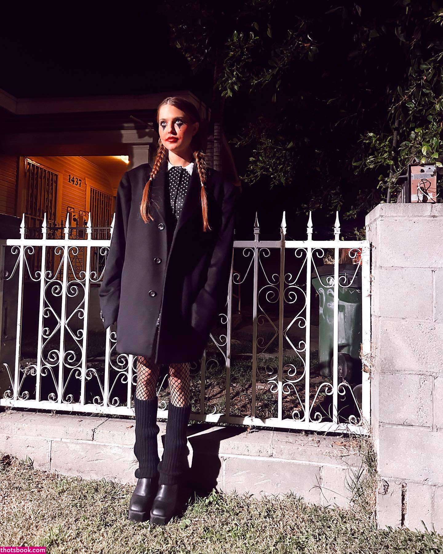 Anne Winters Nude Photos #15 615773