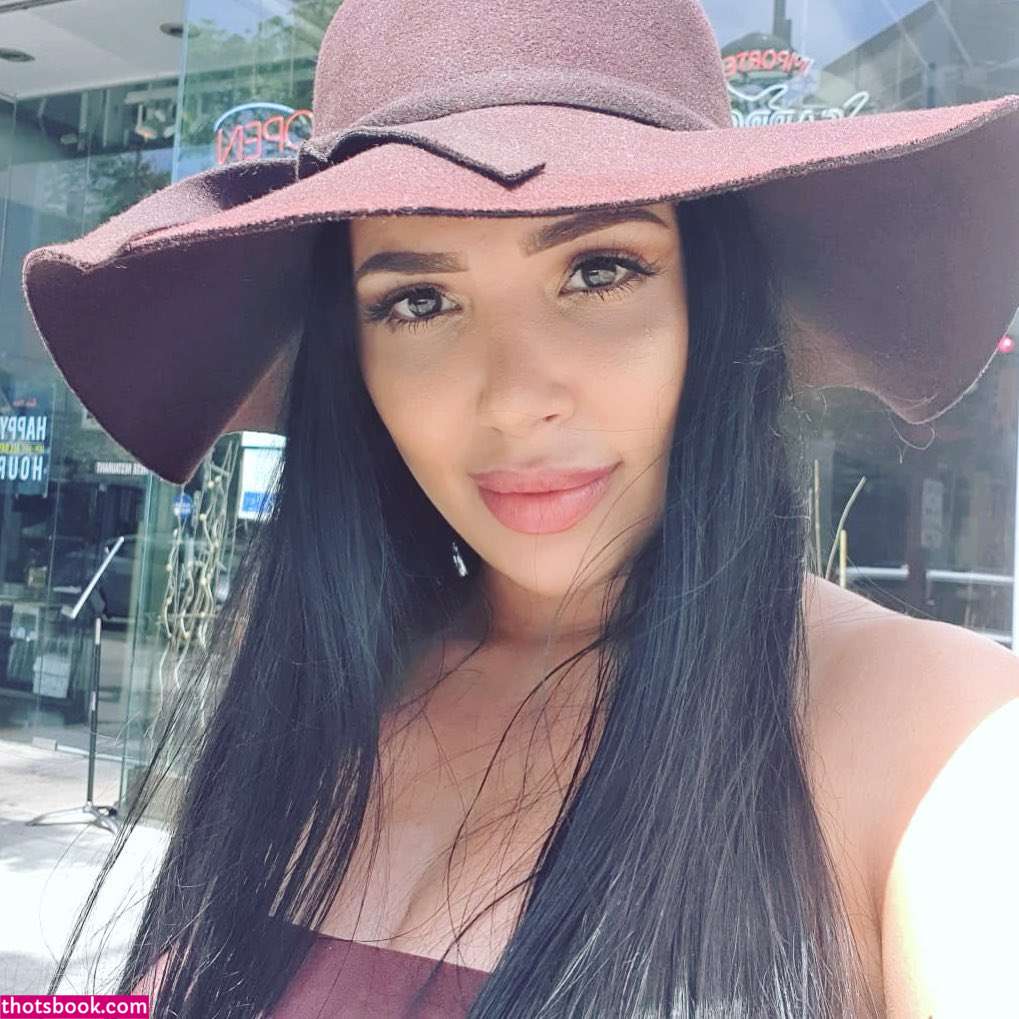 Mizz Ellaa ASMR Nude OnlyFans Photos #4 632551