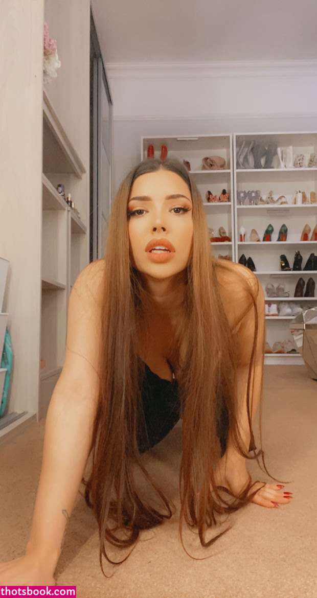 Mizz Ellaa ASMR Nude OnlyFans Photos #8 632649