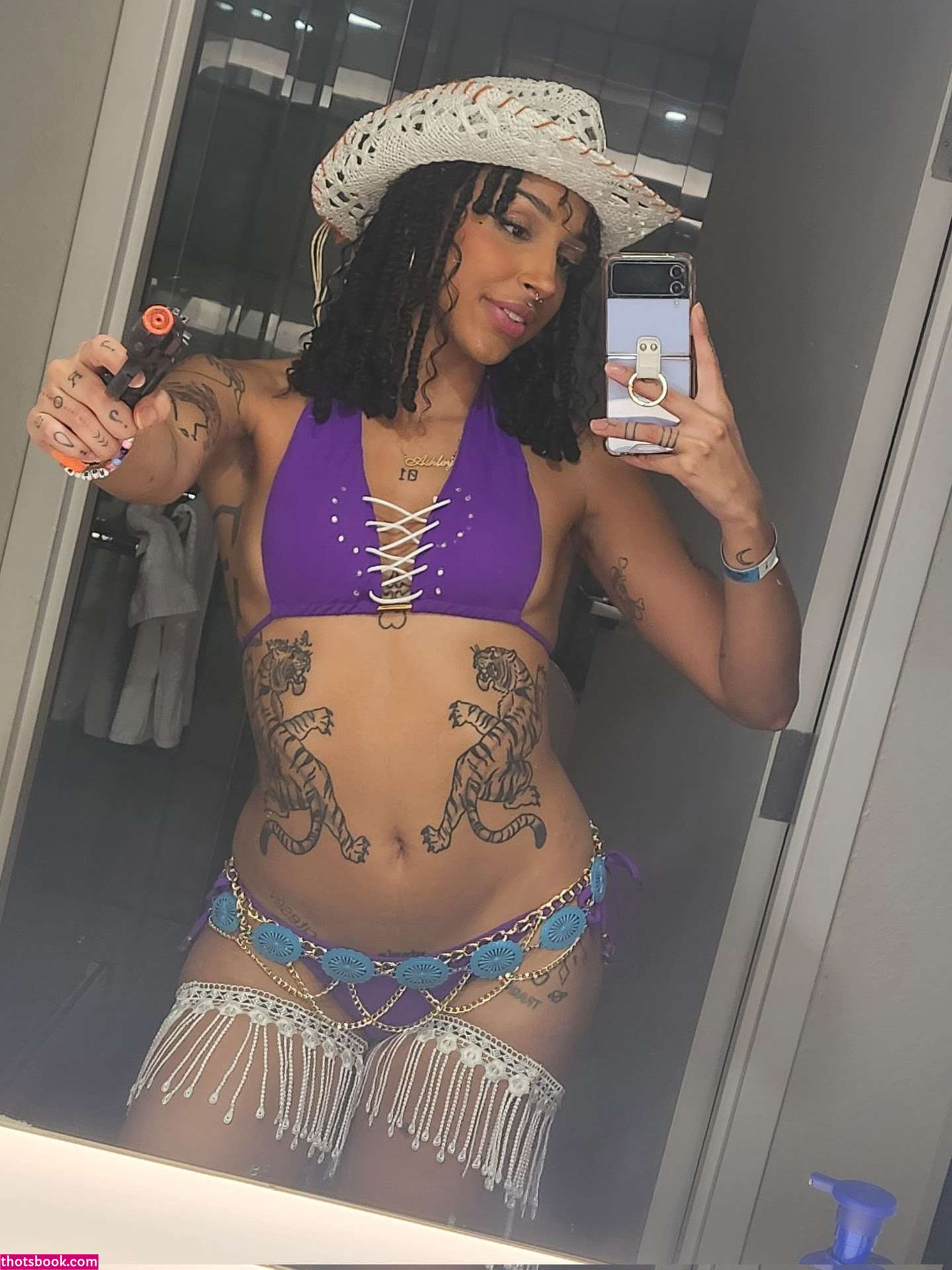 Juliet Cascaii irl Nico Robin Nude Leaks OnlyFans Photos #1 1453635