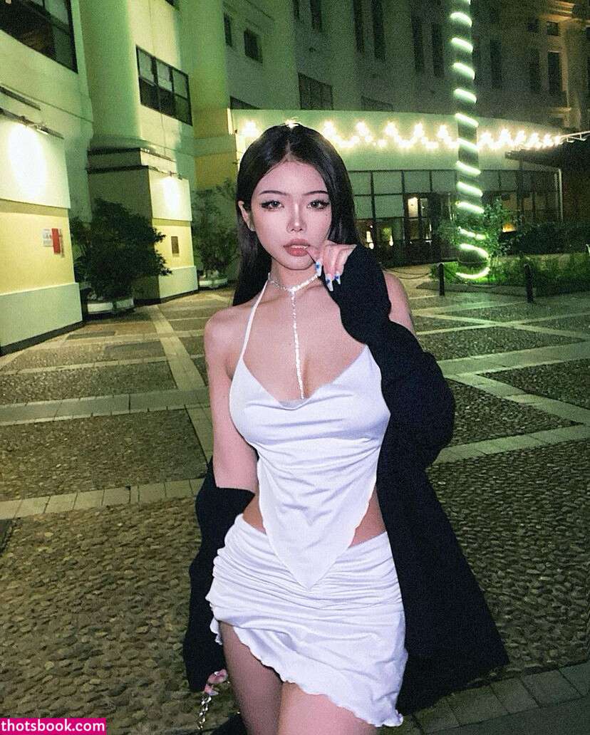 Veronica Lucifer Khuc Th Hng akashi yumi 3 Nude Leaks OnlyFans Photos #3 1454598