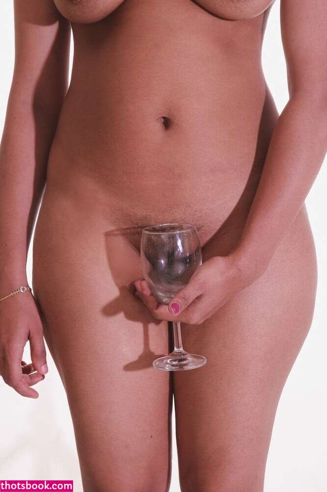 Resmi R Nair resminair Nude Leaks OnlyFans Photos #2 1507857