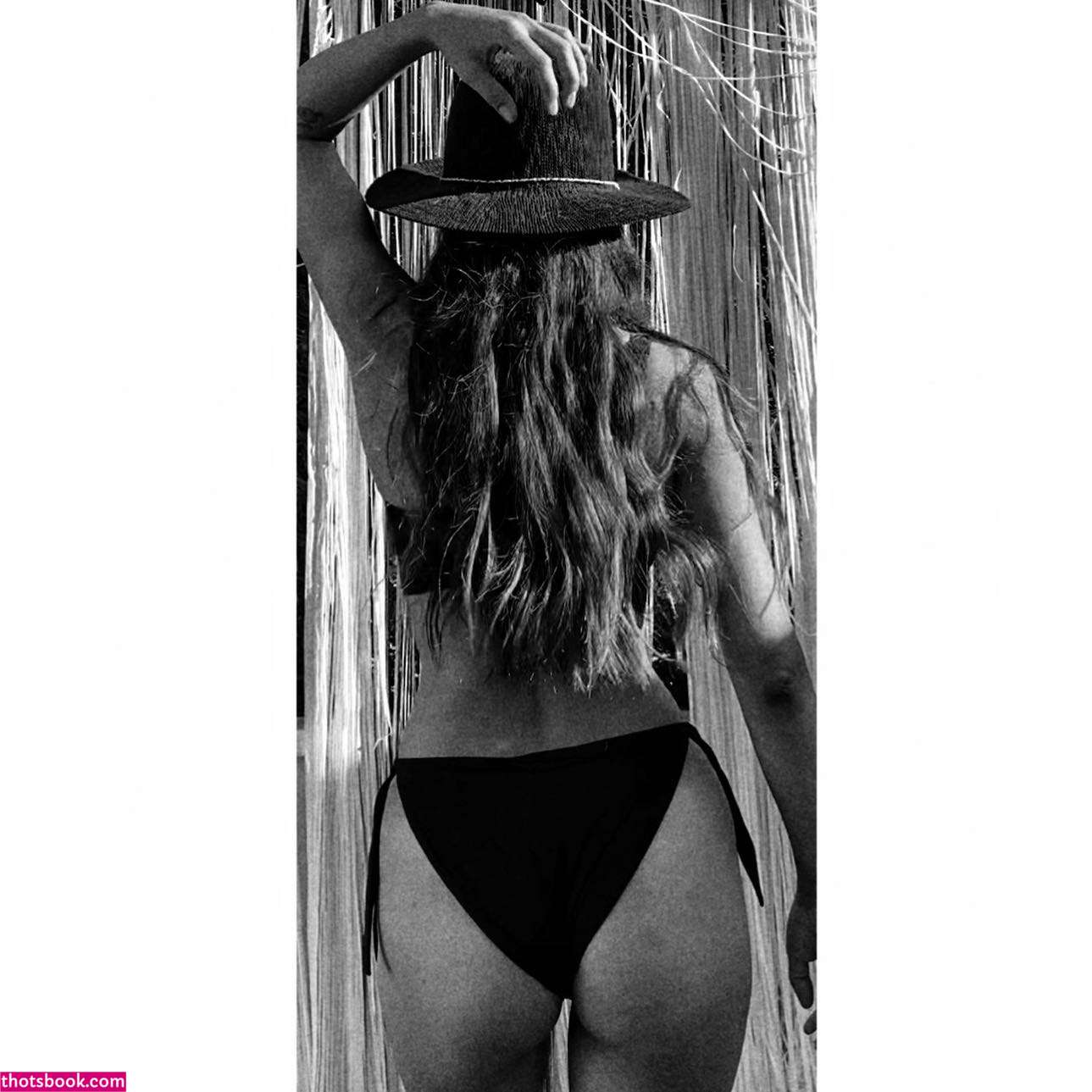 Burcu Bakdur Nude Leaks OnlyFans Photos #1 1460446