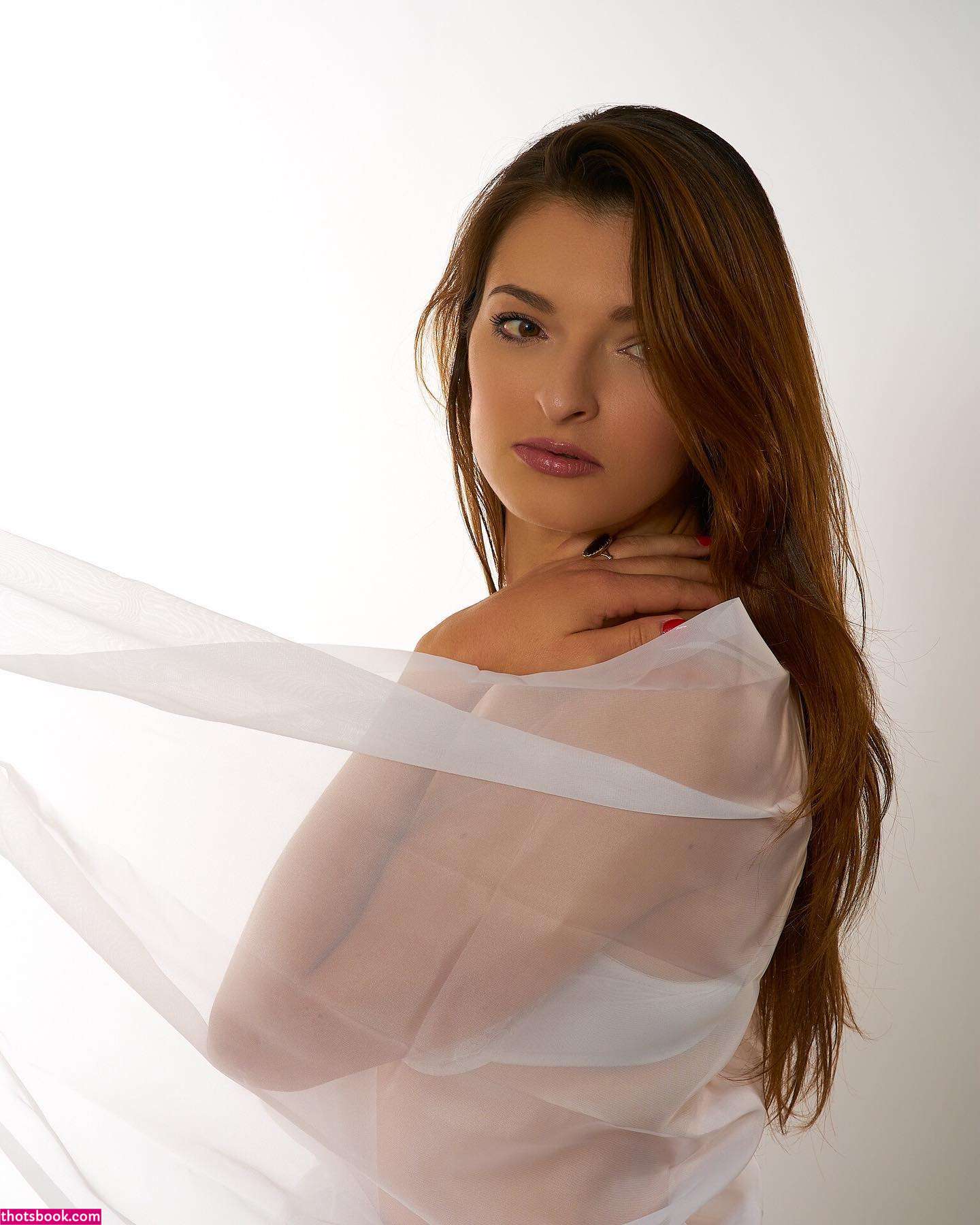 Chloe Bonhaure Nude Leaks OnlyFans Photos #1 1460526