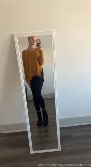 Roseycheekers1234567890 Nude Leaks OnlyFans Photos #1