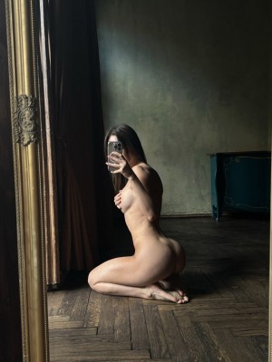 pretylittlething Nude Leaks OnlyFans Photos #38