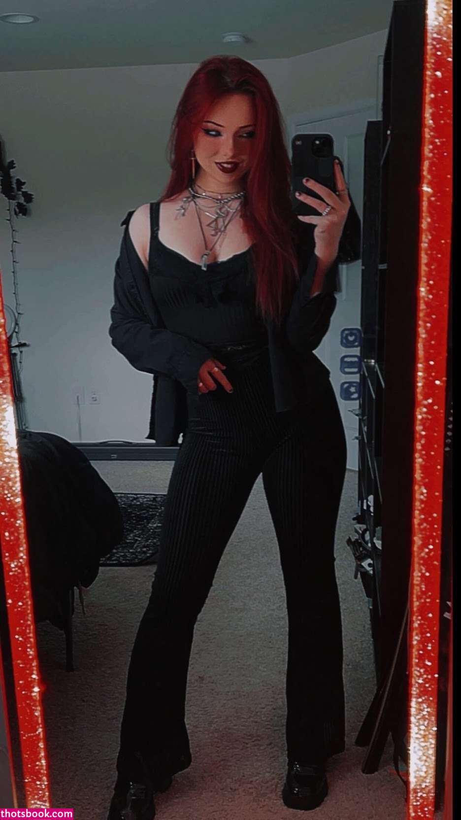 Miserrablee itshooley Nude Leaks OnlyFans Photos #2 1941550