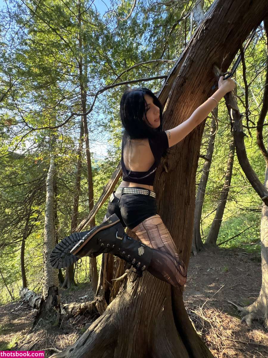 Sadgirlfetish sweetlittlebunni Nude Leaks OnlyFans Photos #5 1949671