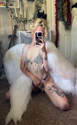 faerylfangs chainmaidenxo Nude Leaks OnlyFans Photos #1