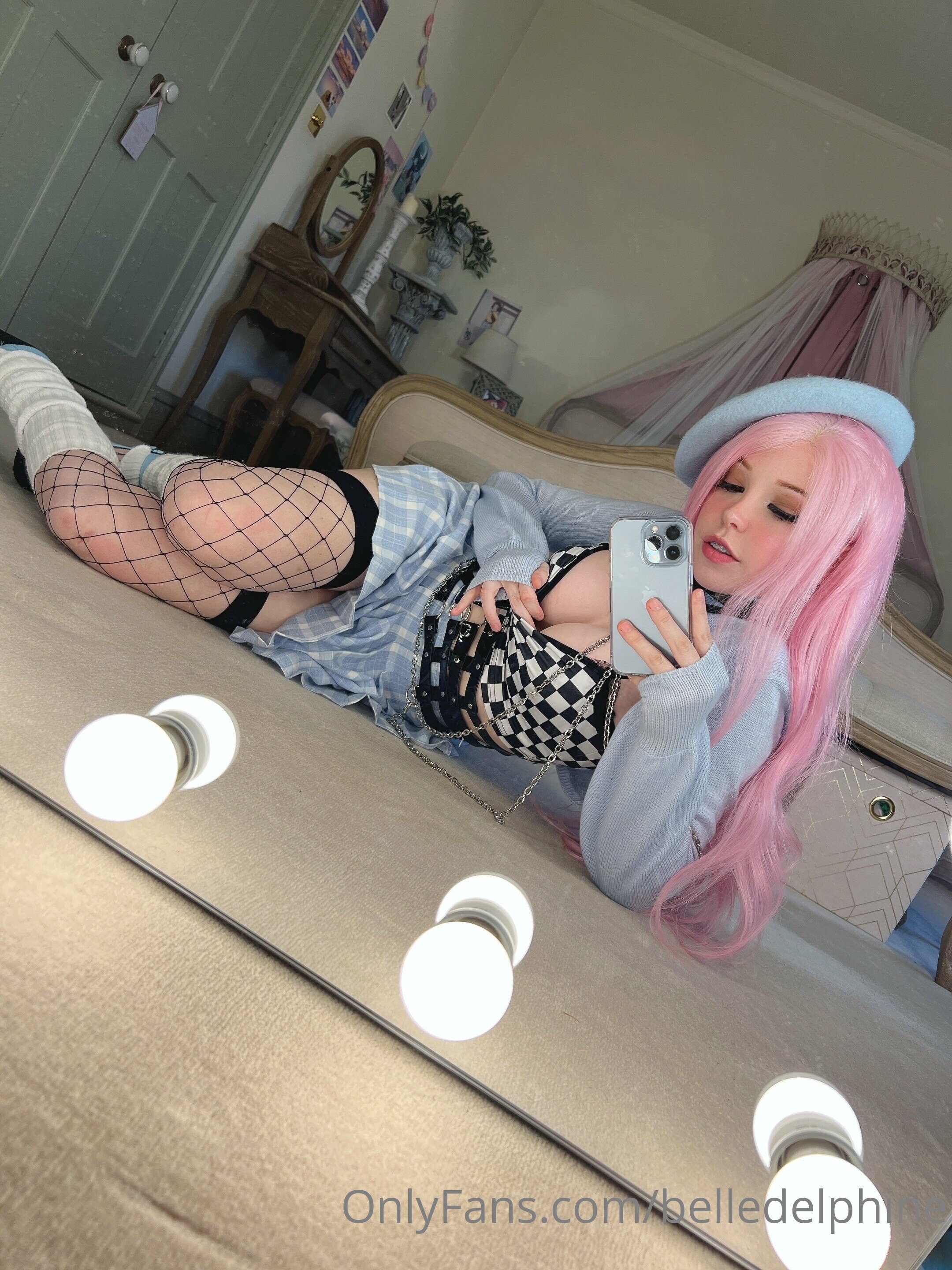 Belle Delphine Belle Cafe Set 118428