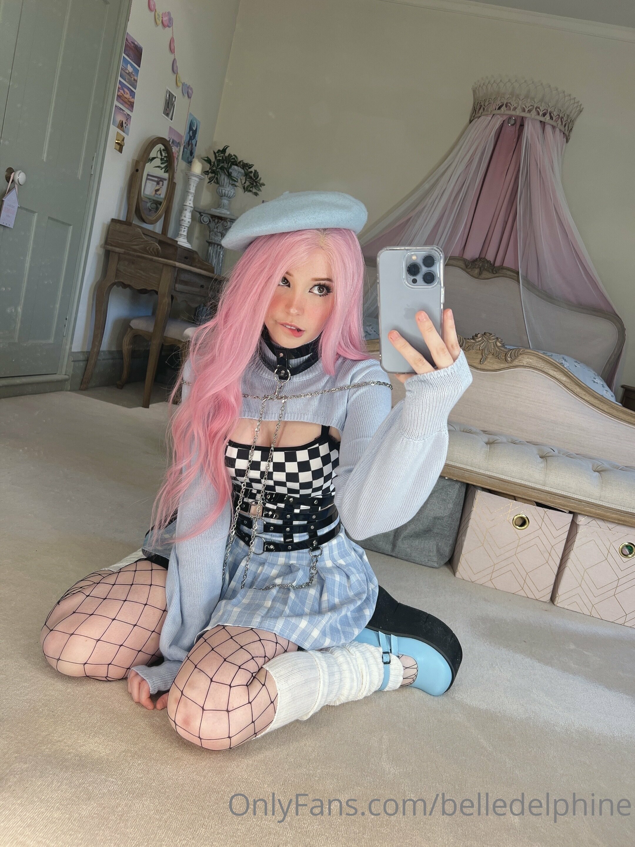 Belle Delphine Belle Cafe Set 118476