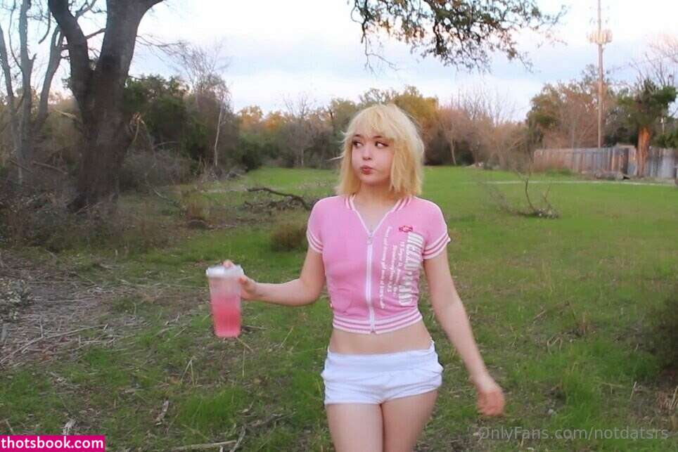 ItsNotDatSrs Notdatsrs lilredvlvt Nude OnlyFans Photos #1 801982