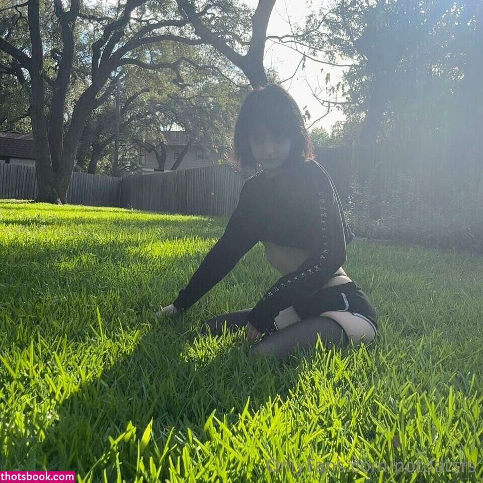 ItsNotDatSrs Notdatsrs lilredvlvt Nude OnlyFans Photos #8 803087