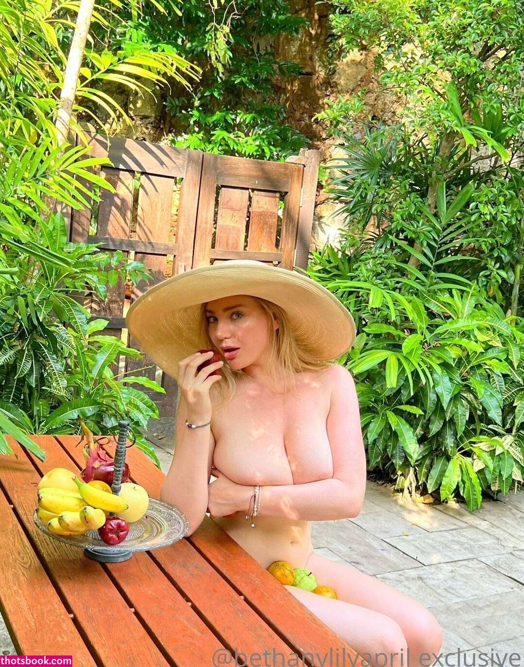 Beth Lily Nude Leaks OnlyFans Photos #31 1627477