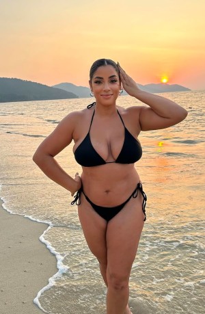 yinamenez Nude Leaks OnlyFans Photos #5