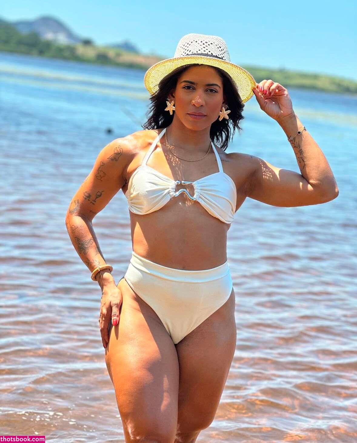 Larissa Felix Larisfelix09 Nude Leaks OnlyFns Photos #3 1594575