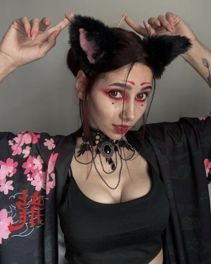 larapechika Nude Leaks OnlyFans Photos #2