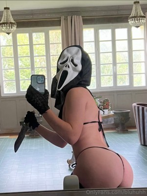 bluhuhh Nude Leaks OnlyFans Photos #1