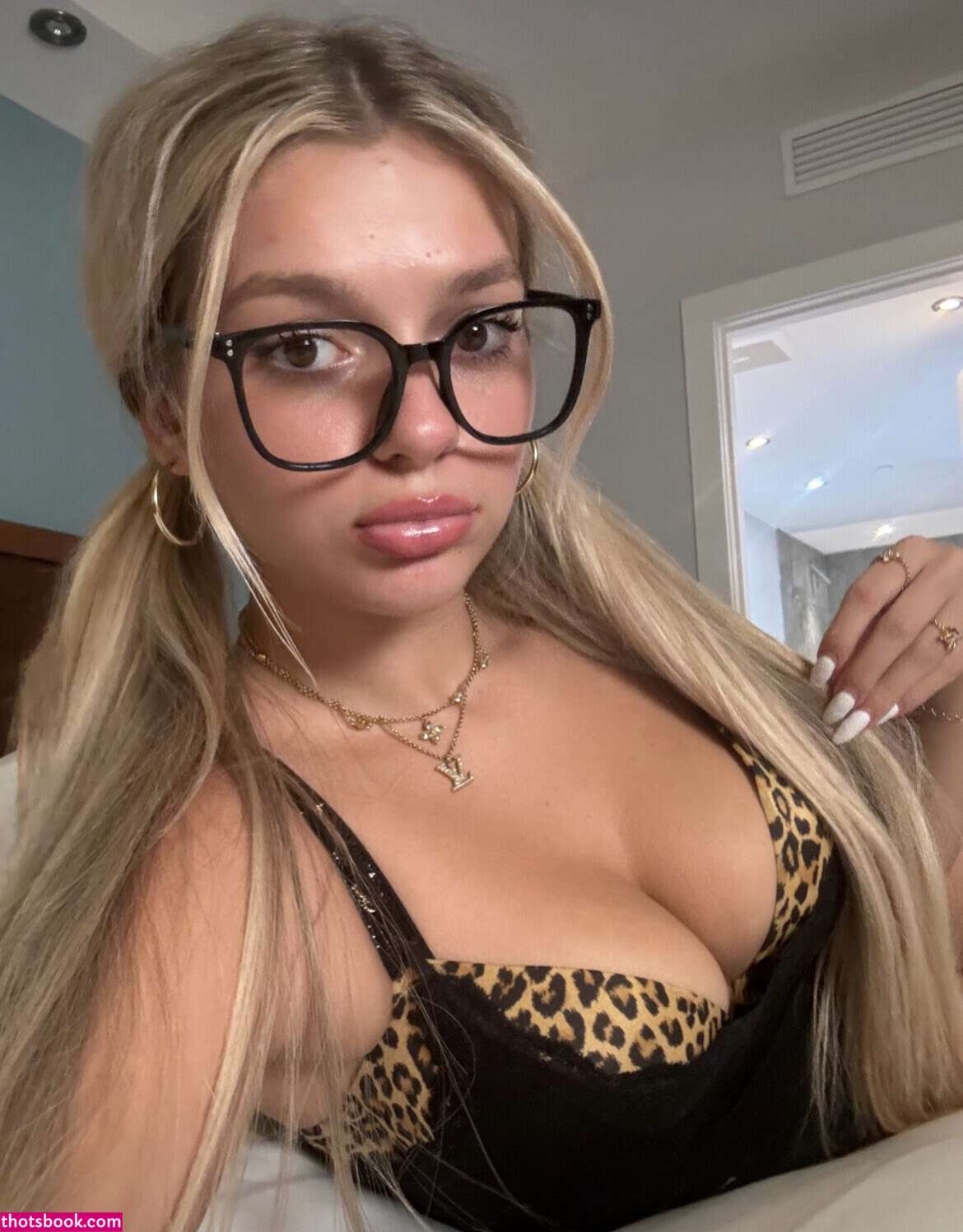 Abigail Lutz Nude Leaks OnlyFans Photos #4 1599605