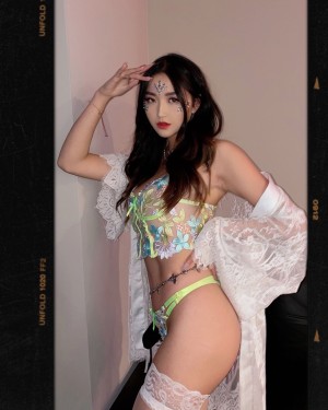 Christine Huang Nude Leaks OnlyFans Photos #5