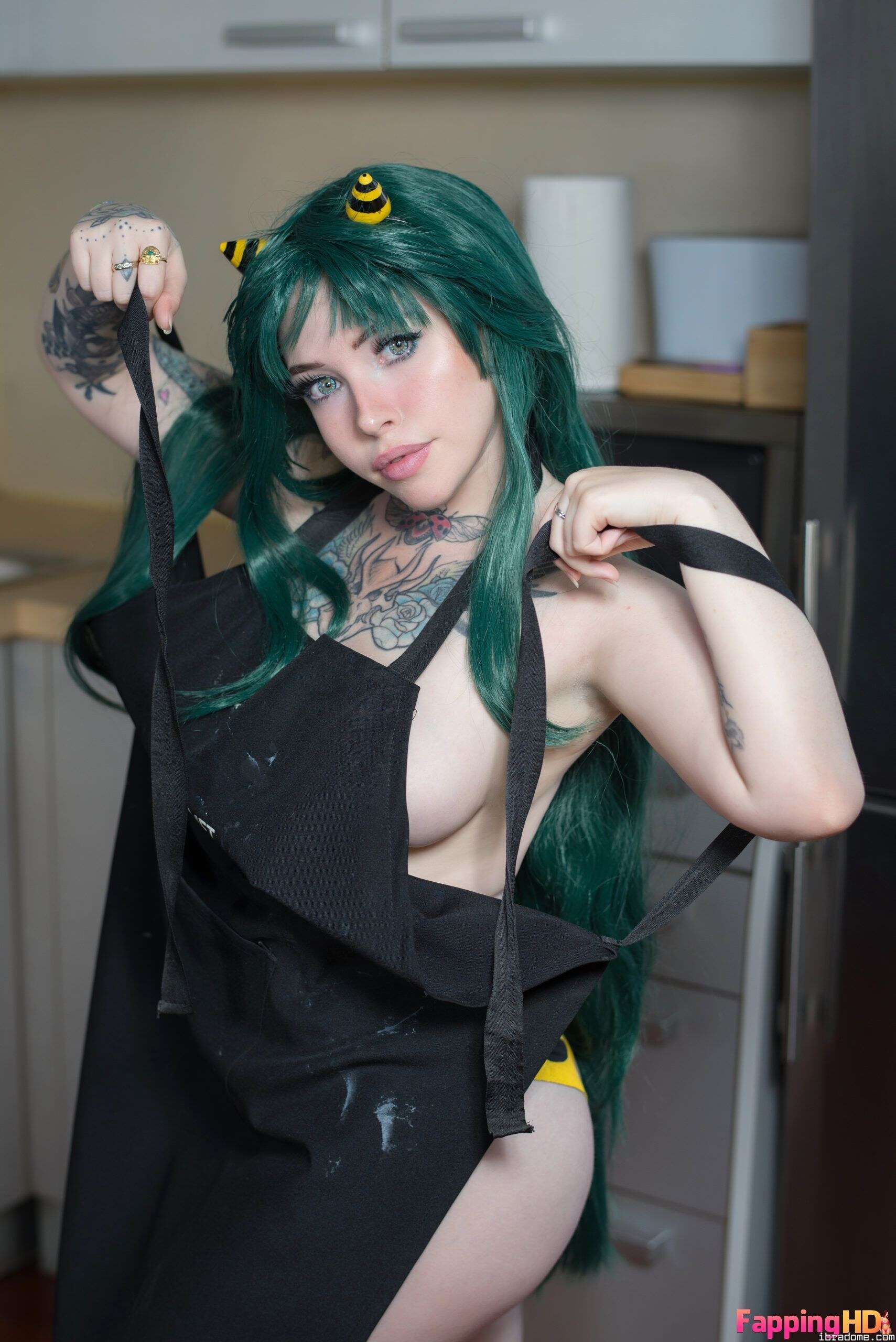  Marina Mui Nude 59798