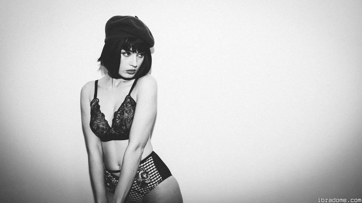 Anna Zapala Black And White Photos 60302