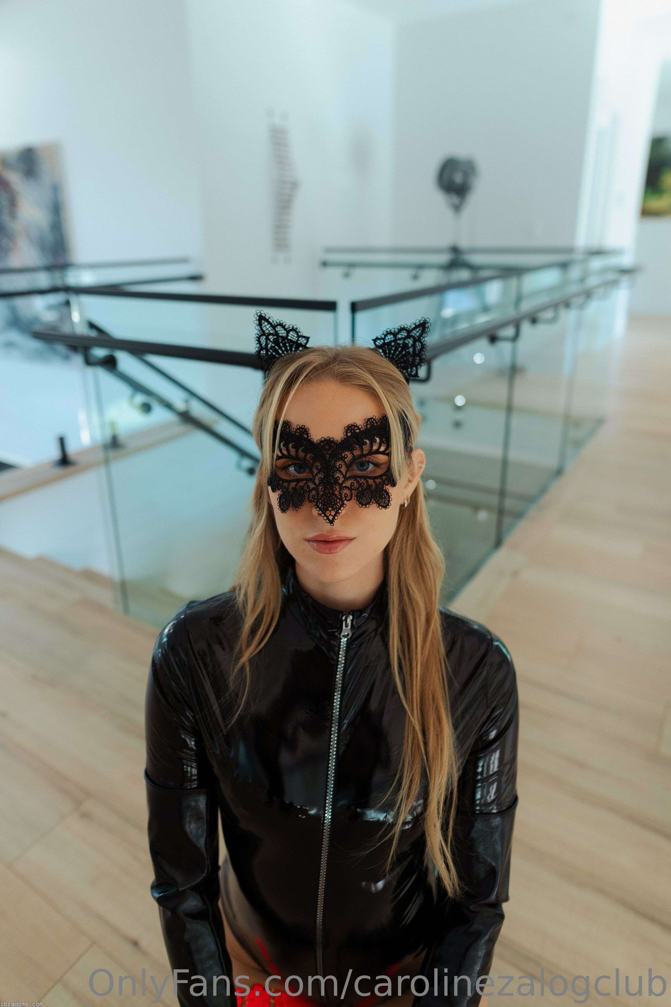 Caroline Zalog Photos #9 126090