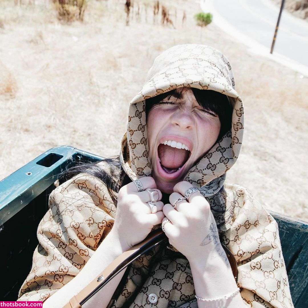 Billie Eilish Nude Photos #22 412374