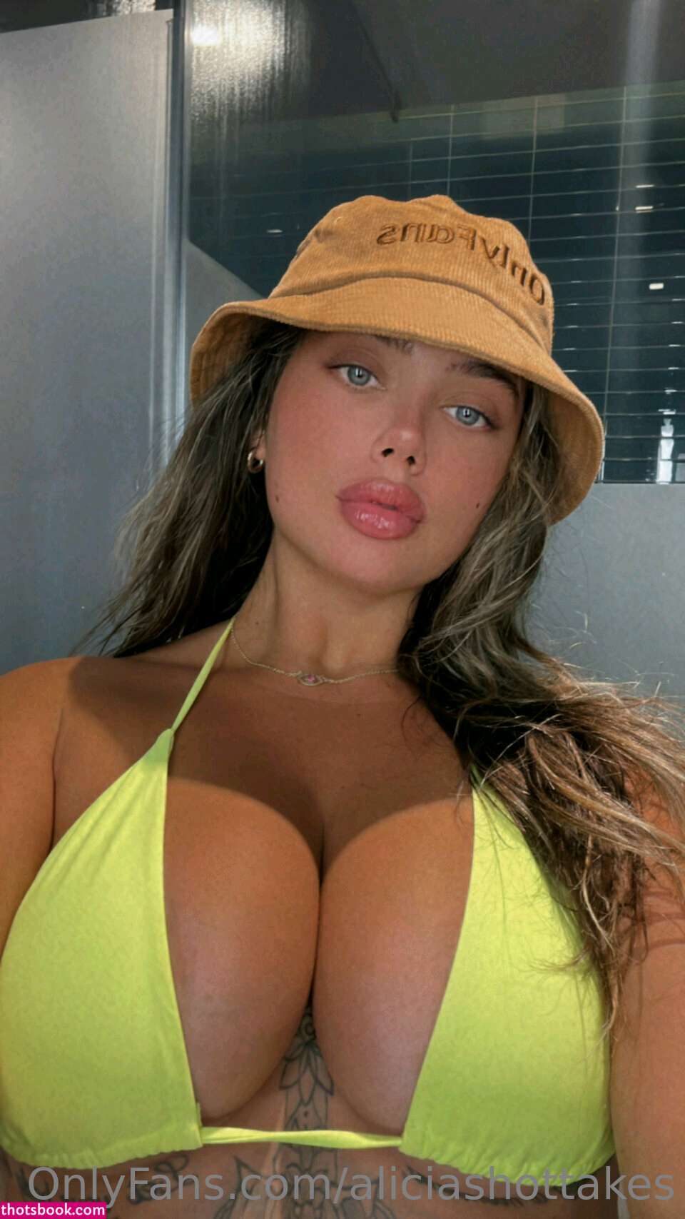 Aliciahottakes Livinlavialicia Nude OnlyFans Photos #5 379859