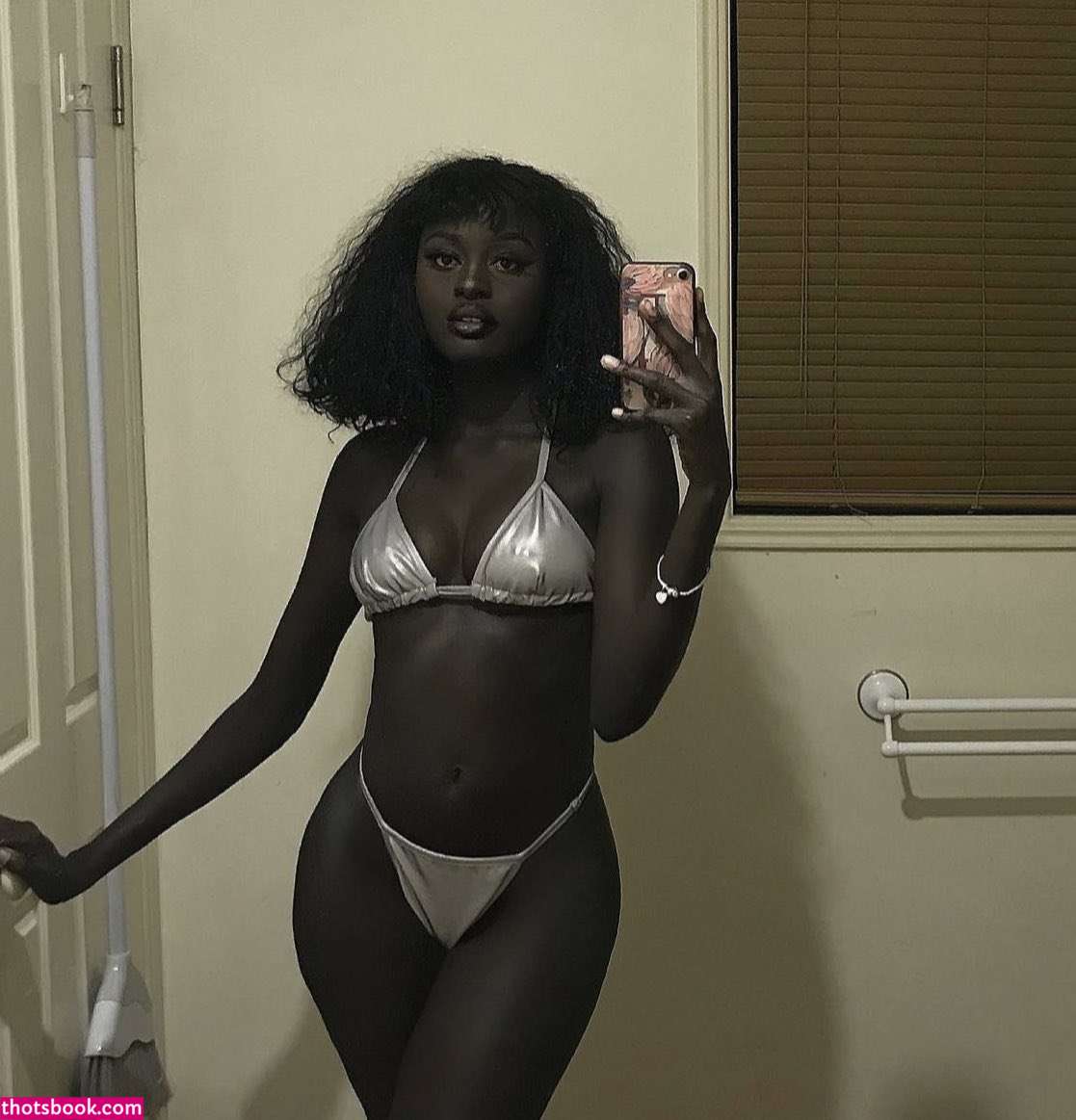 Anyang Deng Nude OnlyFans Photos #1 379888