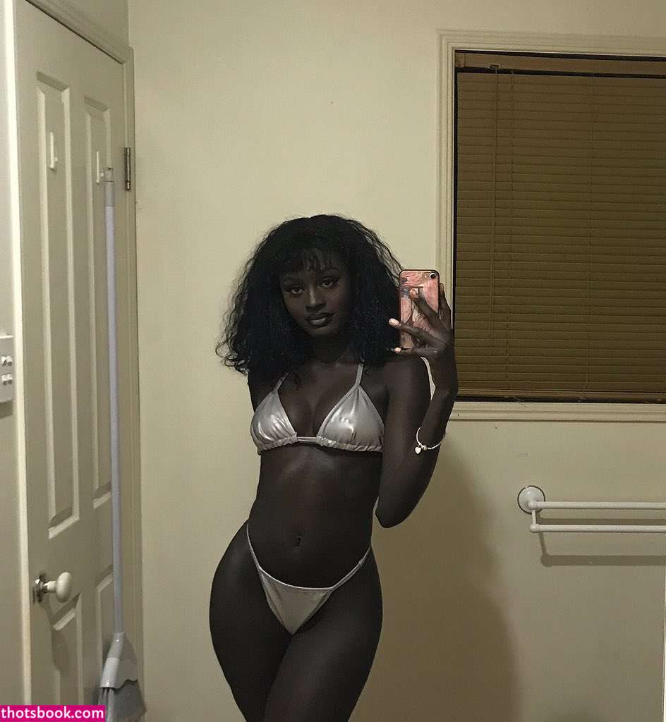 Anyang Deng Nude OnlyFans Photos #1 379889