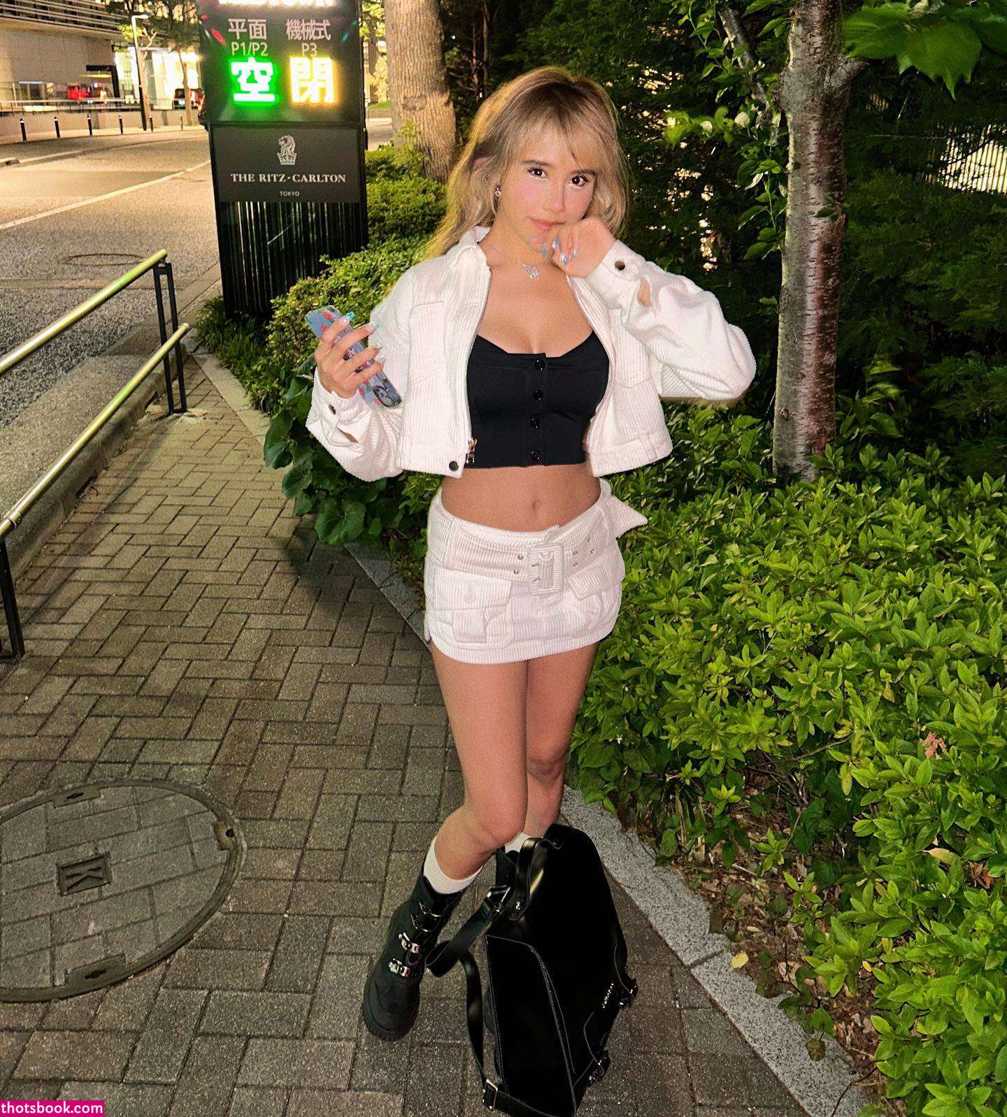 Neekolul neeko Nude Photos #10 389579