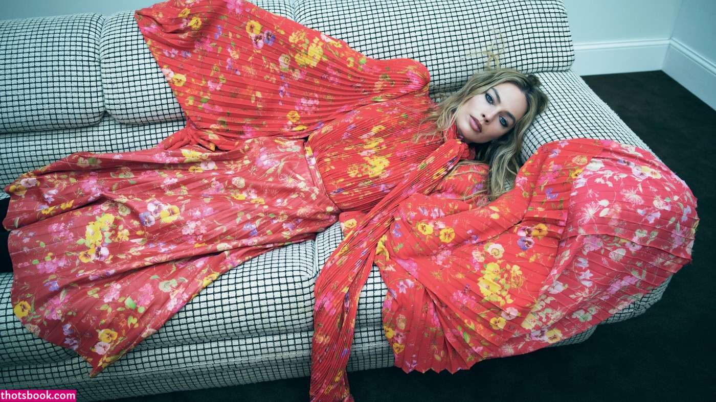 Margot Robbie Nude Photos #1 416686