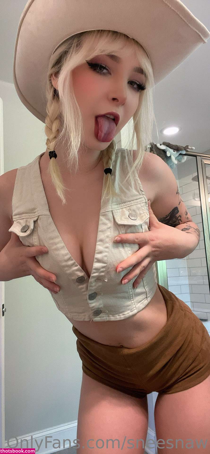 Sneesnaw Nude OnlyFans Photos #4 379094