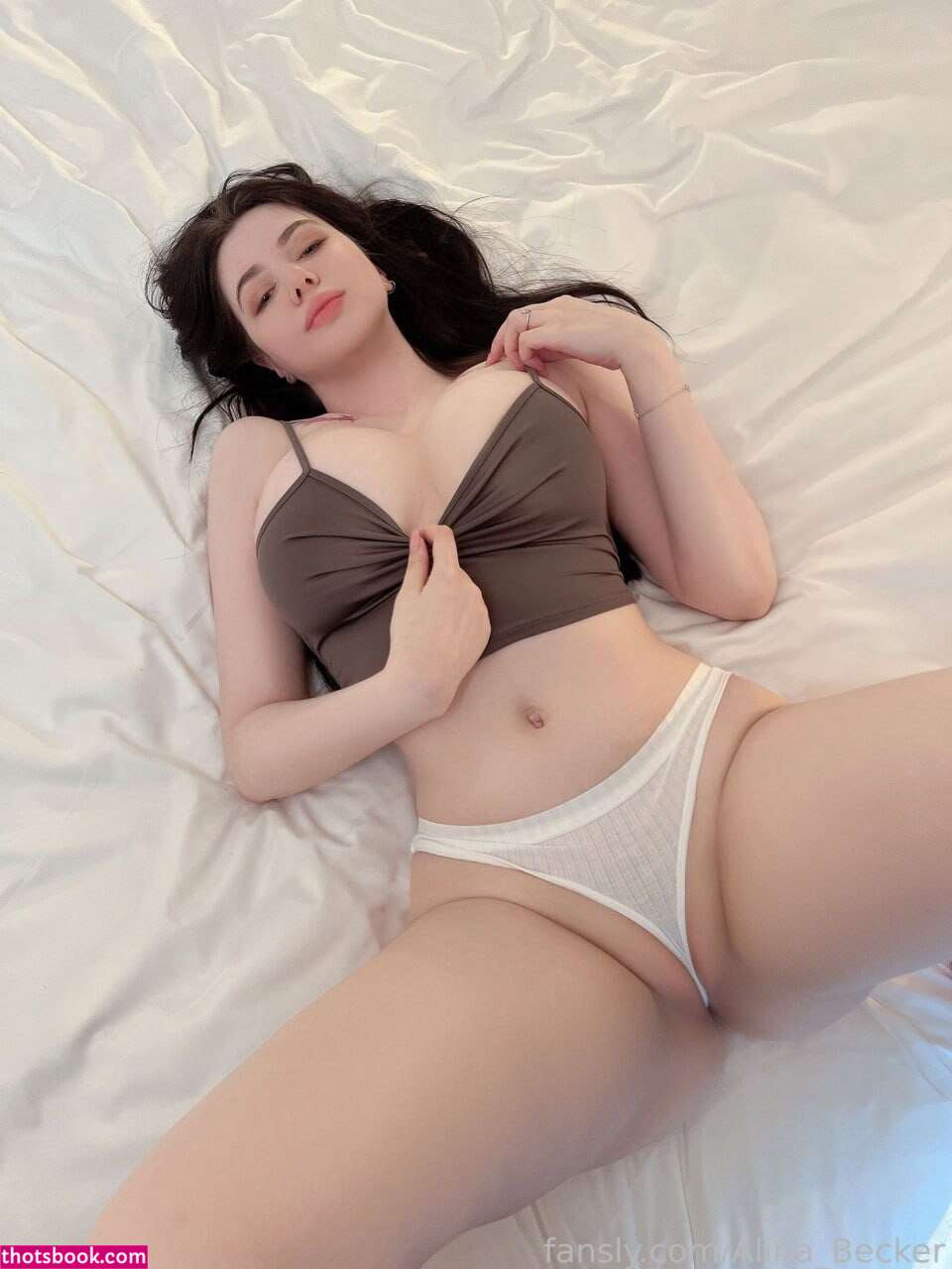 Alina Becker Nude Photos #23 389023