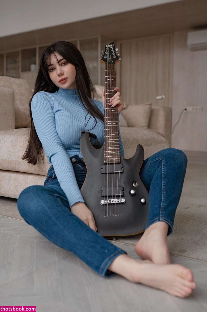 Alina Becker Nude Photos #25 389109