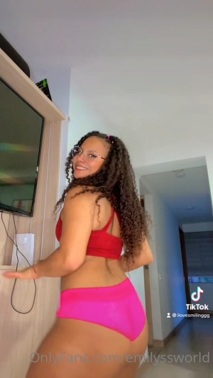 Emilyssworld ilovesmilingg Nude OnlyFans Video #2