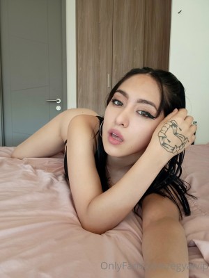 Egyalstorm Egyalvip Fetishmachine Fetishmachinefemme Nude OnlyFans Photos #2