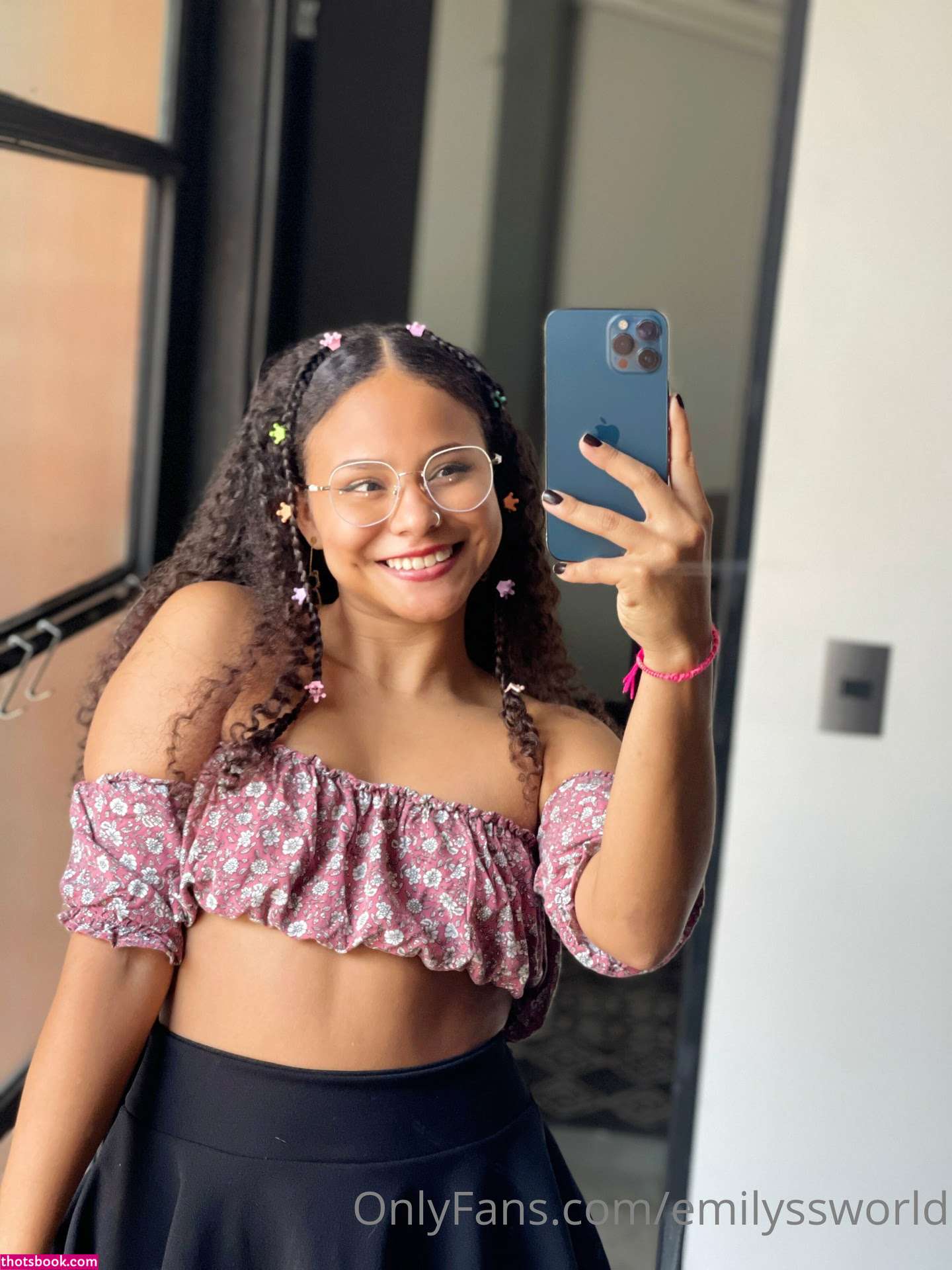 Emilyssworld ilovesmilingg Nude OnlyFans Photos #5 1203055